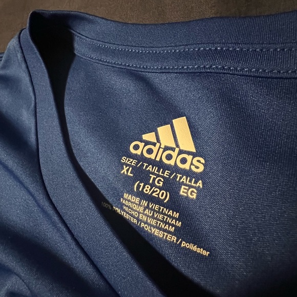 Adidas Tshirt - Picture 3 of 3